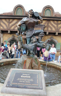 Gaston statue